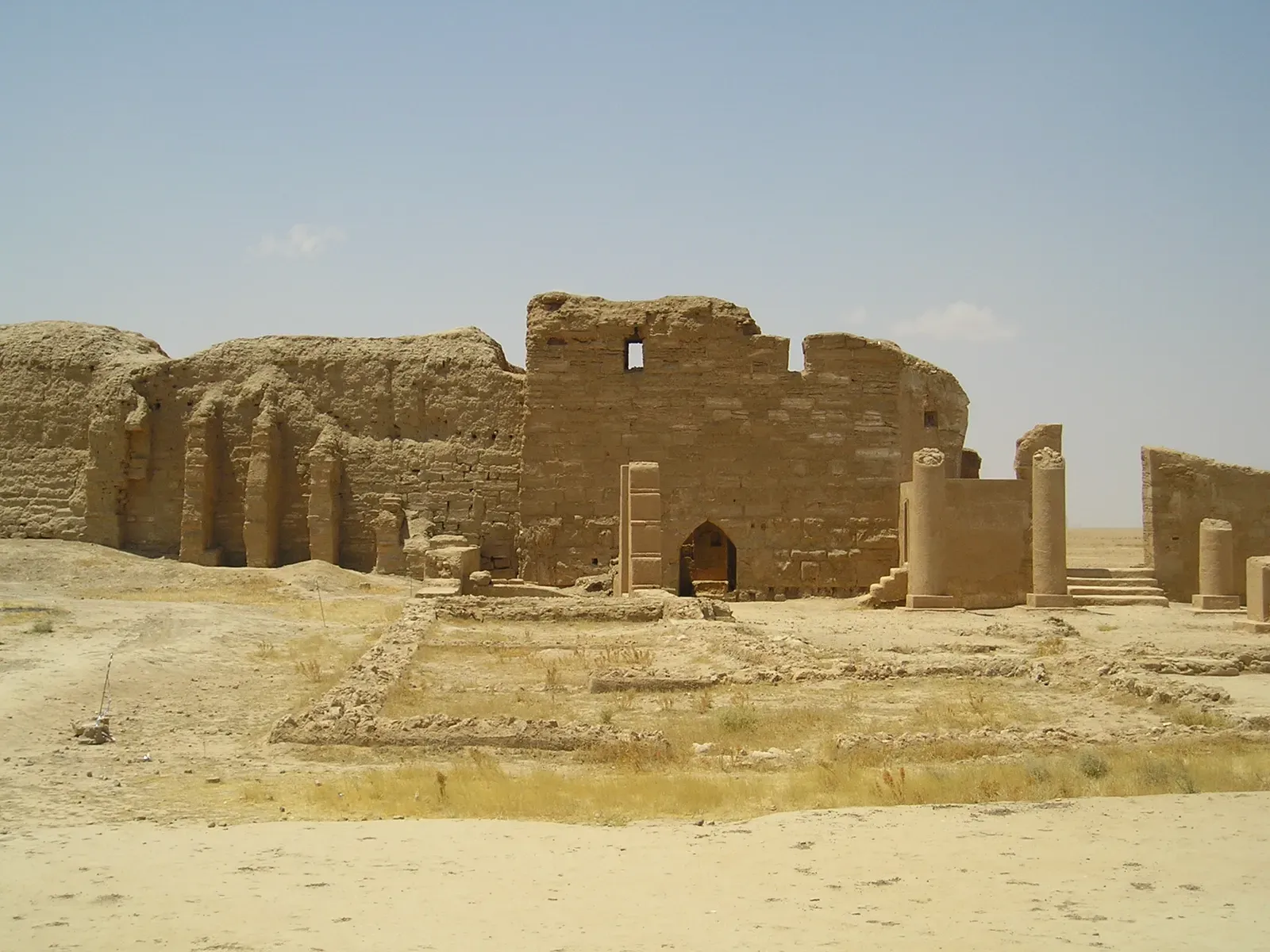 Dura-Europos, Syria: Desert Sands Guarding a Frontier City (Self-photographed, CC BY-SA 2.5)