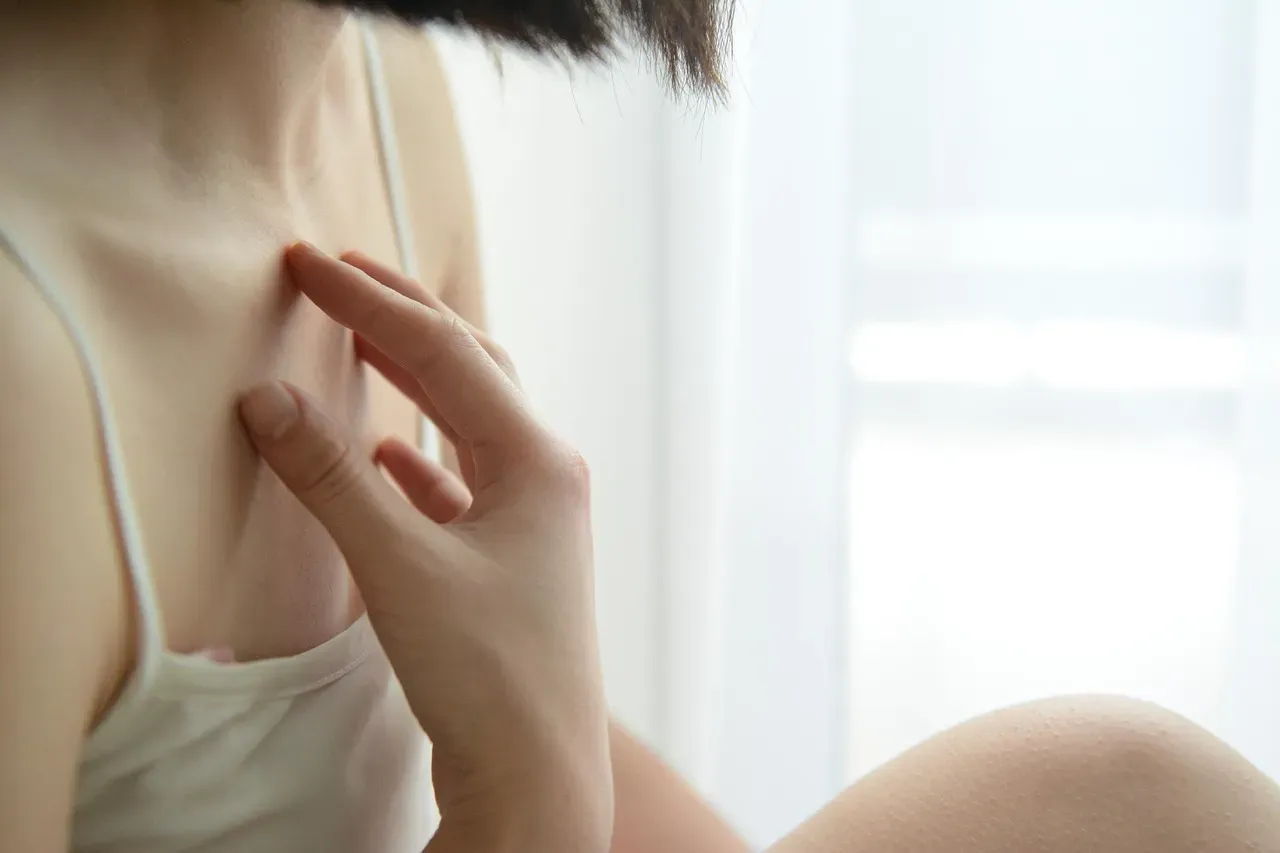 Oxytocin, Touch, and the Chemistry of “I’m Okay” (Image Credits: Pixabay)