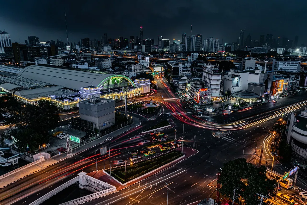#4 - Bangkok, Thailand: Built on Clay That's Basically Collapsing Under Its Own Weight (Image Credits: Pixabay)