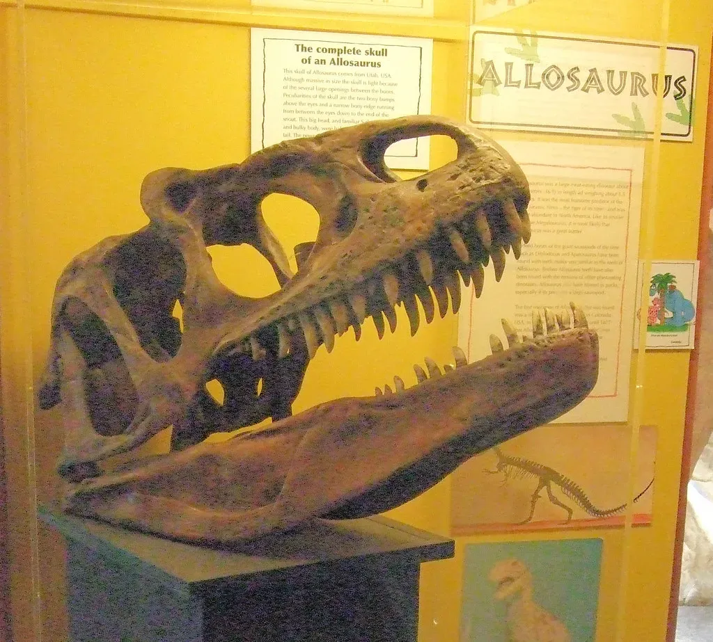 7. Cleveland-Lloyd Dinosaur Quarry, Utah - The Predator Trap That Still Puzzles Scientists (Jim Linwood, Flickr, CC BY 2.0)