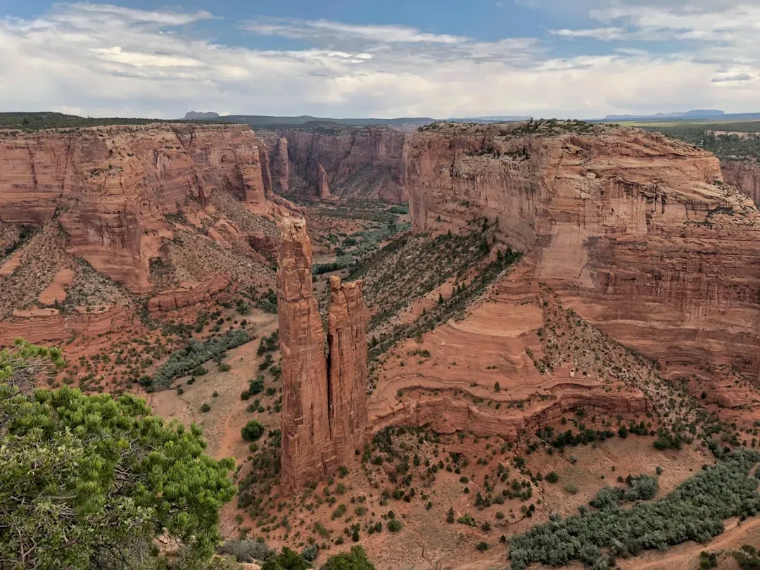 Canyon de Chelly, Arizona: 5,000 Years Written Into the Walls (Image Credits: Unsplash)