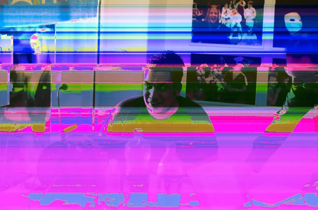 False Memories Feel Completely Real (Image Credits: Flickr)