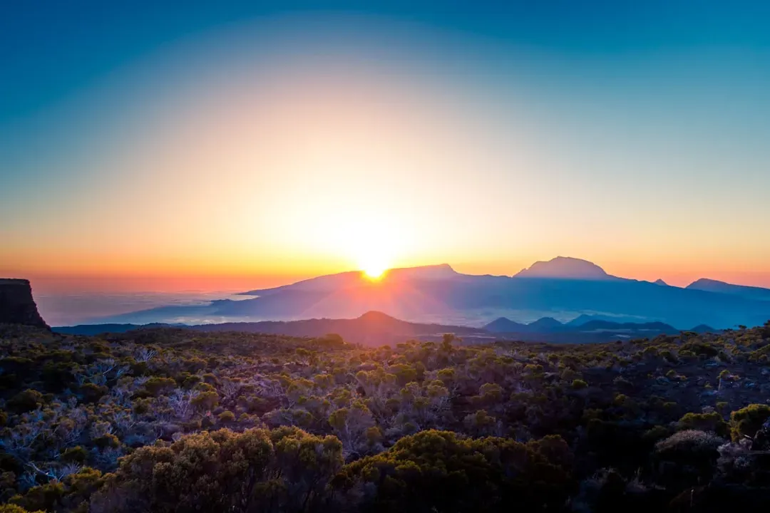 No clear horizon: clouds of rock, steam, and impact debris (Image Credits: Unsplash)