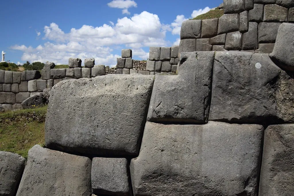 Earthquake-Resistant Masonry Without Modern Physics (Image Credits: Flickr)