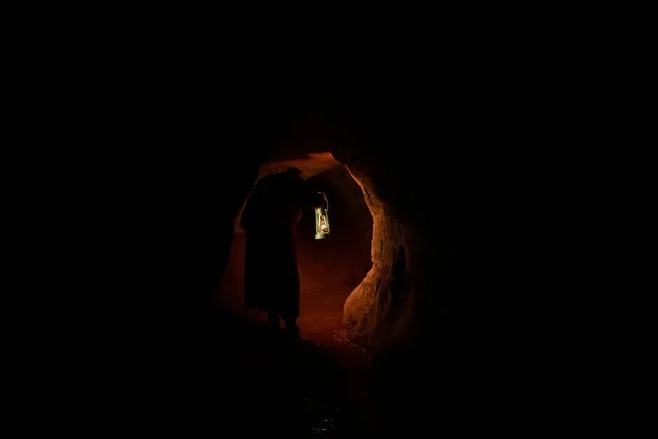 Did Ancient Artists Intentionally Engineer Optical Illusions? (Image Credits: Pexels)