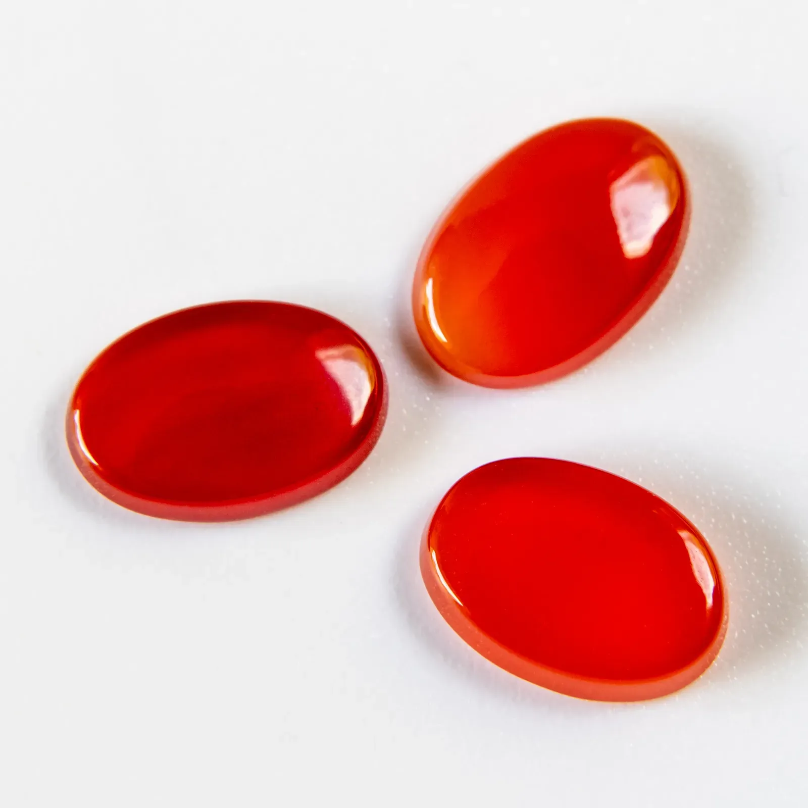 Aries: Fiery Carnelian for Bold Beginnings (By W.carter, CC BY 4.0)