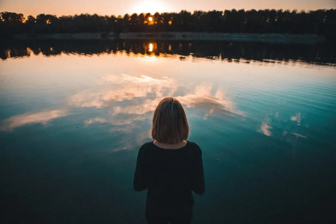 Rumination vs. Reflection: One Heals, the Other Hazes You (Image Credits: Unsplash)