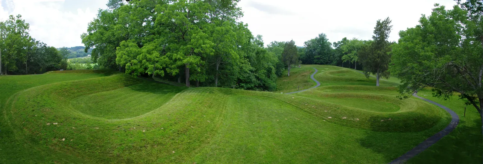 Serpent Mound, Ohio (Image Credits: Wikimedia)