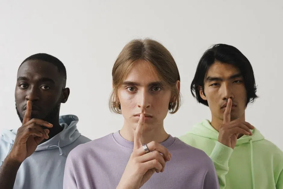 Group Behavior: Why Collective Silence Feels So Intense (Image Credits: Pexels)