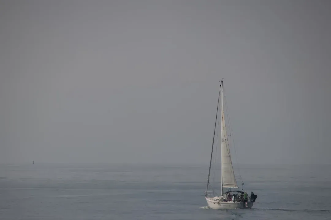 Risk, Courage, and the Leap to True Open-Ocean Voyages (Image Credits: Unsplash)