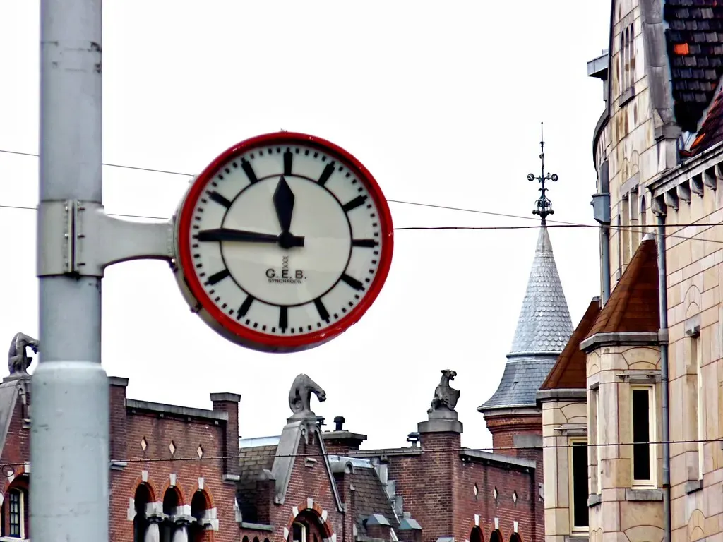 How to Recognize Synchronicity in Your Life (Image Credits: Flickr)