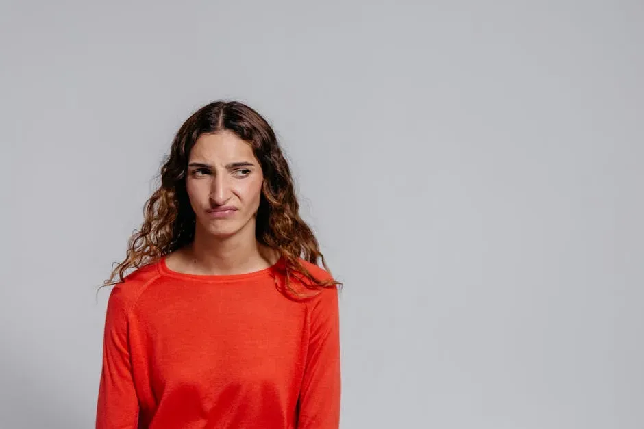 The Hidden Logic: Why Your Brain Distrusts “No-Strings” Kindness (Image Credits: Pexels)