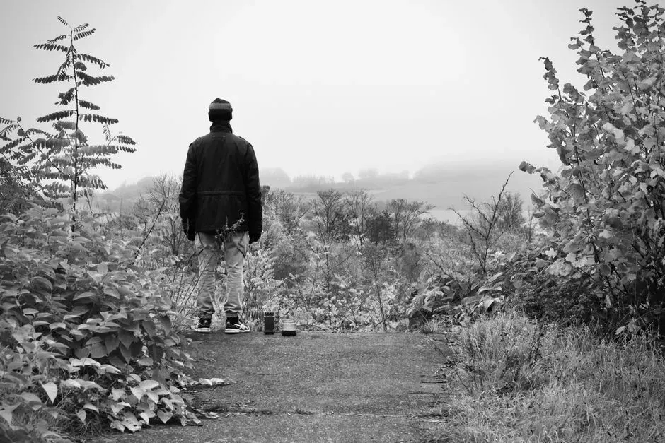 How Your Brain Treats Silence Like an Alarm Bell (Image Credits: Pexels)