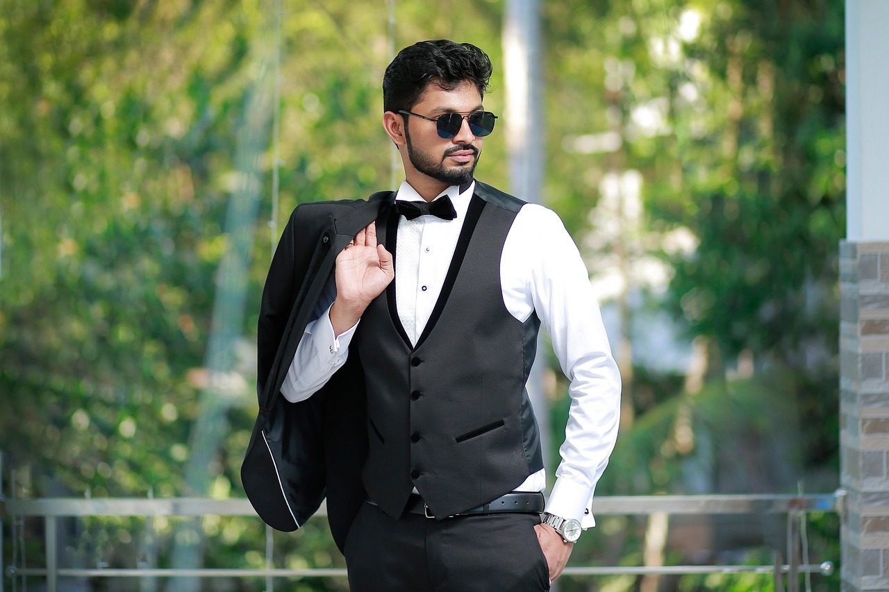 He's Incredibly Charming from the Very Beginning (Image Credits: Pixabay)