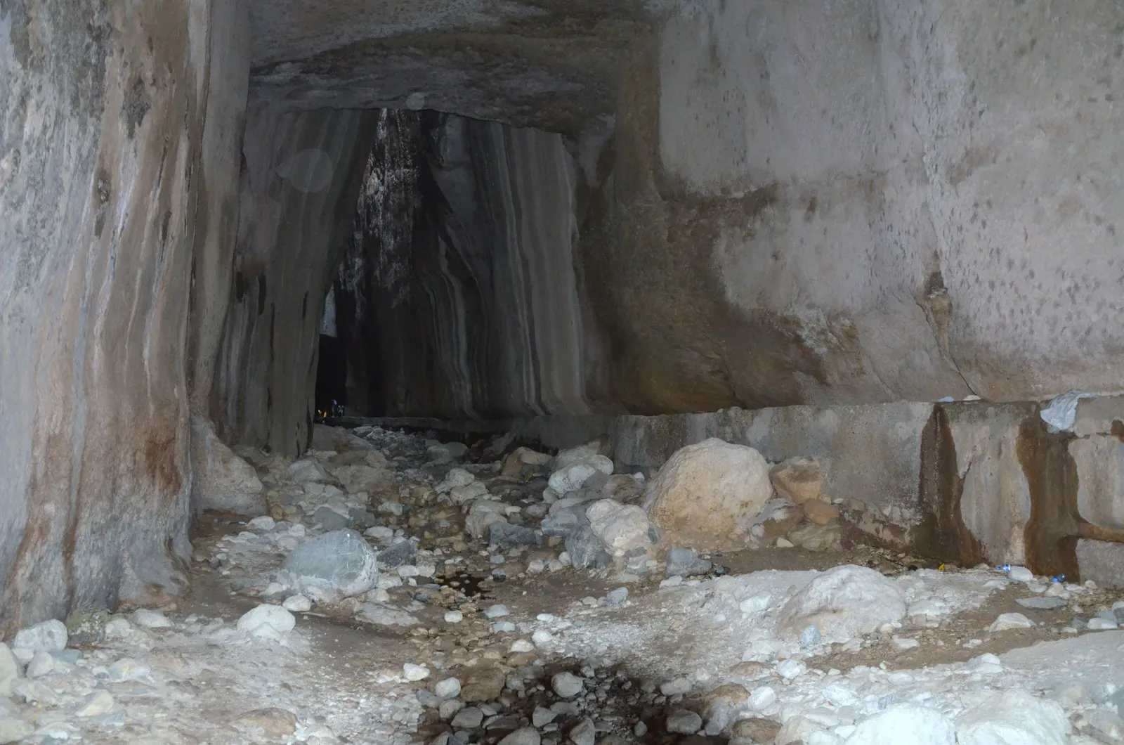 #11 - Jerusalem's Infrastructure Work Keeps Exposing Biblical-Era Water Systems (Vespasianus Titus Tunnel, an ancient water tunnel built in the 1st century AD during the reign of the Roman emperor Vespasianus within the boundaries of Seleucia Pieria (Samandag), Turkey, CC BY-SA 2.0)