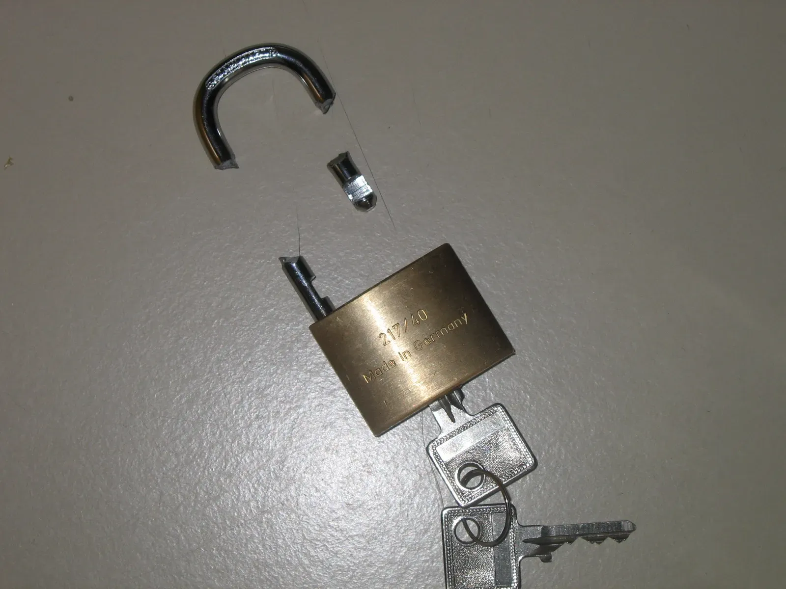 #6 - Everyday Steel Padlocks Shatter Under a Hard Strike (CC BY-SA 3.0)