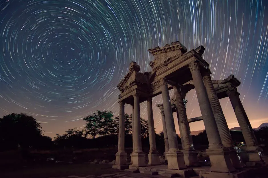 From Sacred Sky-Watching To Early Proto‑Science (Image Credits: Pexels)