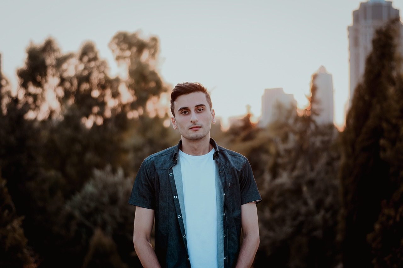 You Stand Tall With Open Posture (Image Credits: Pixabay)