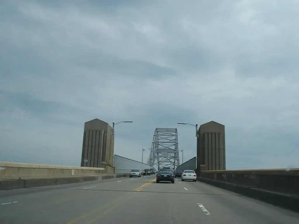 #9 - Cape Cod's Twin Bridges Are the Most Overwhelmed Crossings in the Country (hober, Flickr, CC BY-SA 2.0)