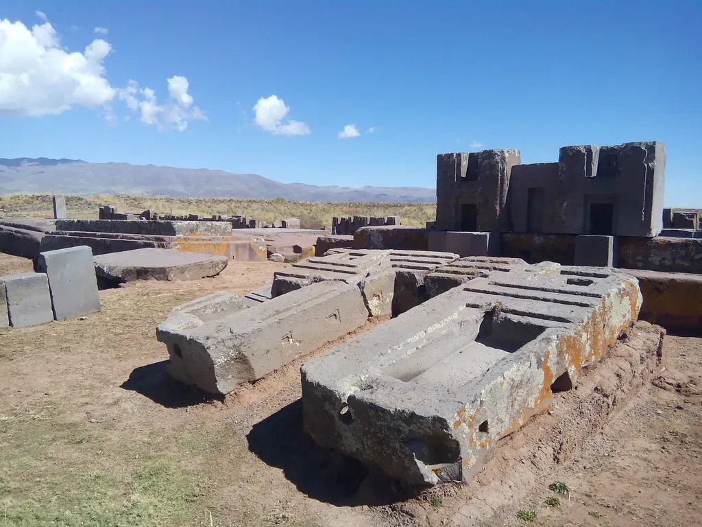 Tiwanaku: The High-Altitude Empire (Image Credits: Flickr)