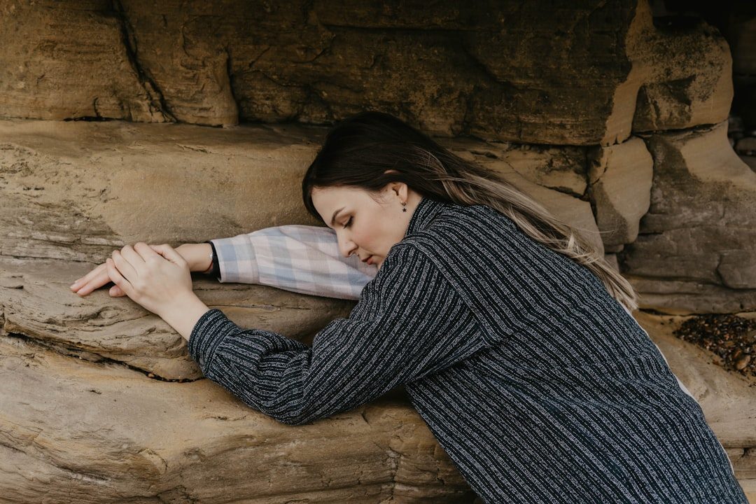 The Moon's Phases and Your Emotional Cycles (Image Credits: Unsplash)