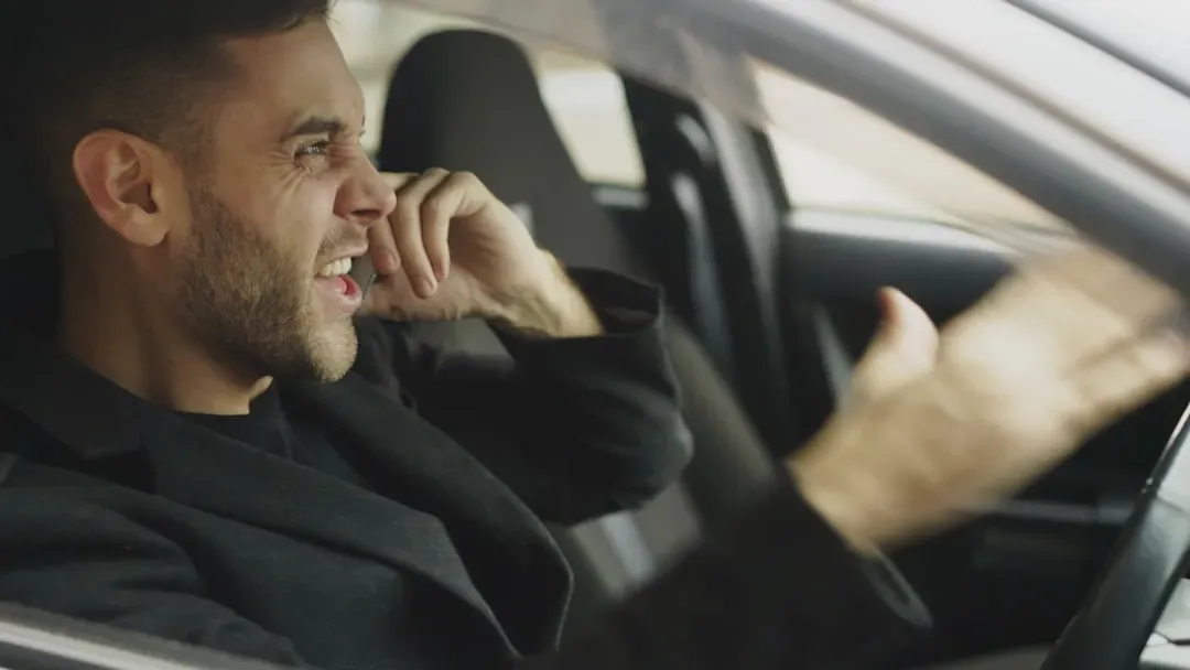 The Fight Response and the Need for Control (Image Credits: Unsplash)