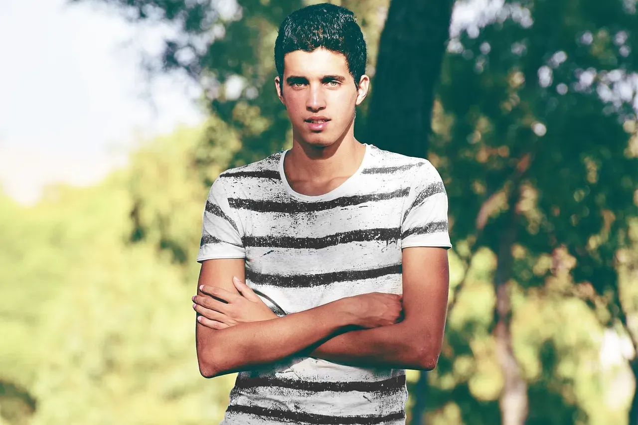 Frozen or Rigid Posture (Image Credits: Pixabay)