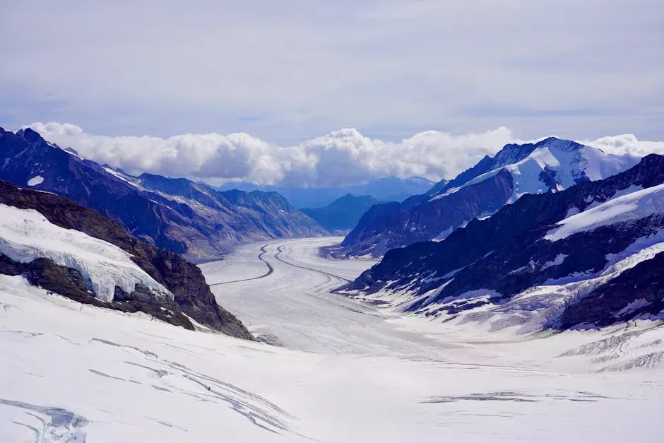 How Glaciers Carved Valleys, Lakes, and Rolling Hills (Image Credits: Pexels)