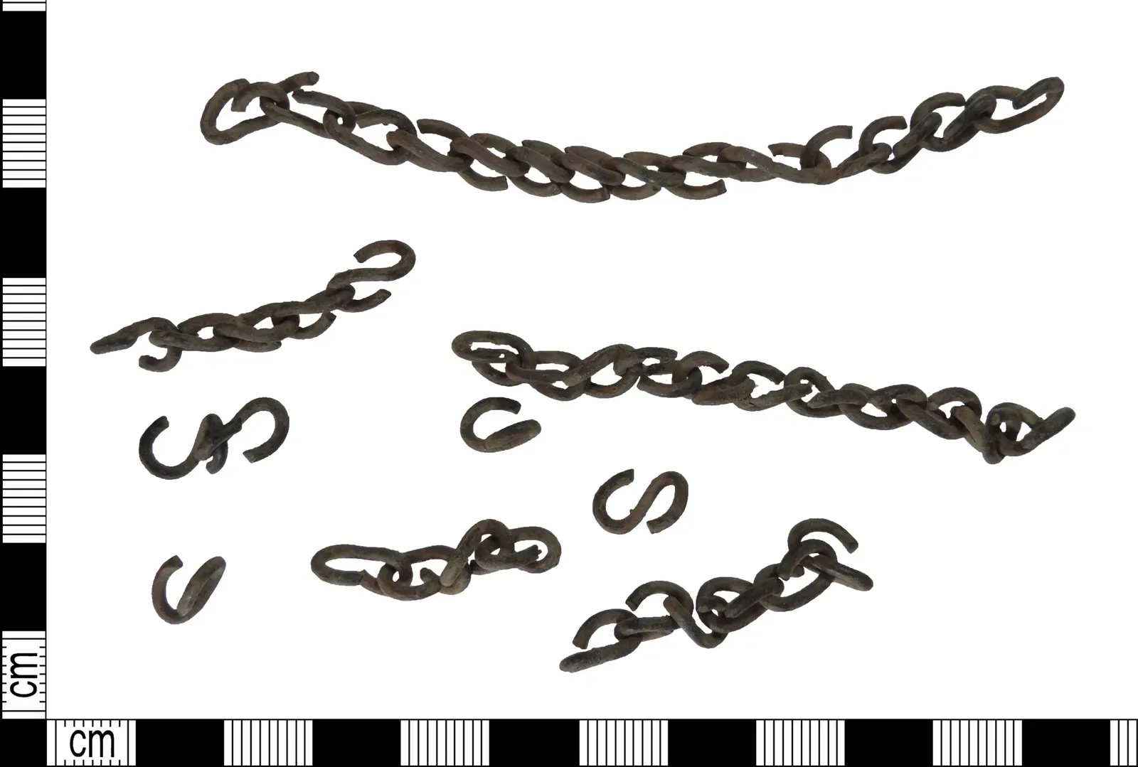 #7 - Standard Carbon Steel Chains Snap Instead of Stretching (By Derby Museums Trust, Alastair Willis, 2017-12-18 16:38:05, CC BY 2.0)