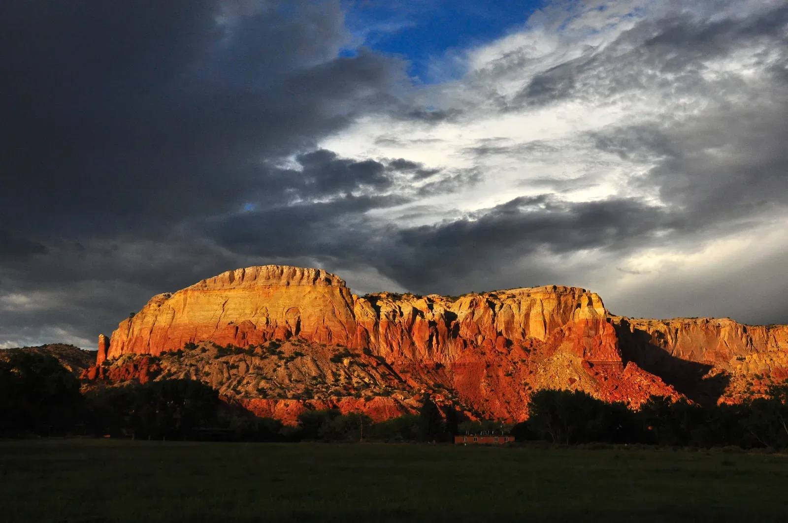 Ghost Ranch, New Mexico: Where Dinosaurs Were Just Getting Started (Ghost RanchUploaded by PDTillman, CC BY 2.0)