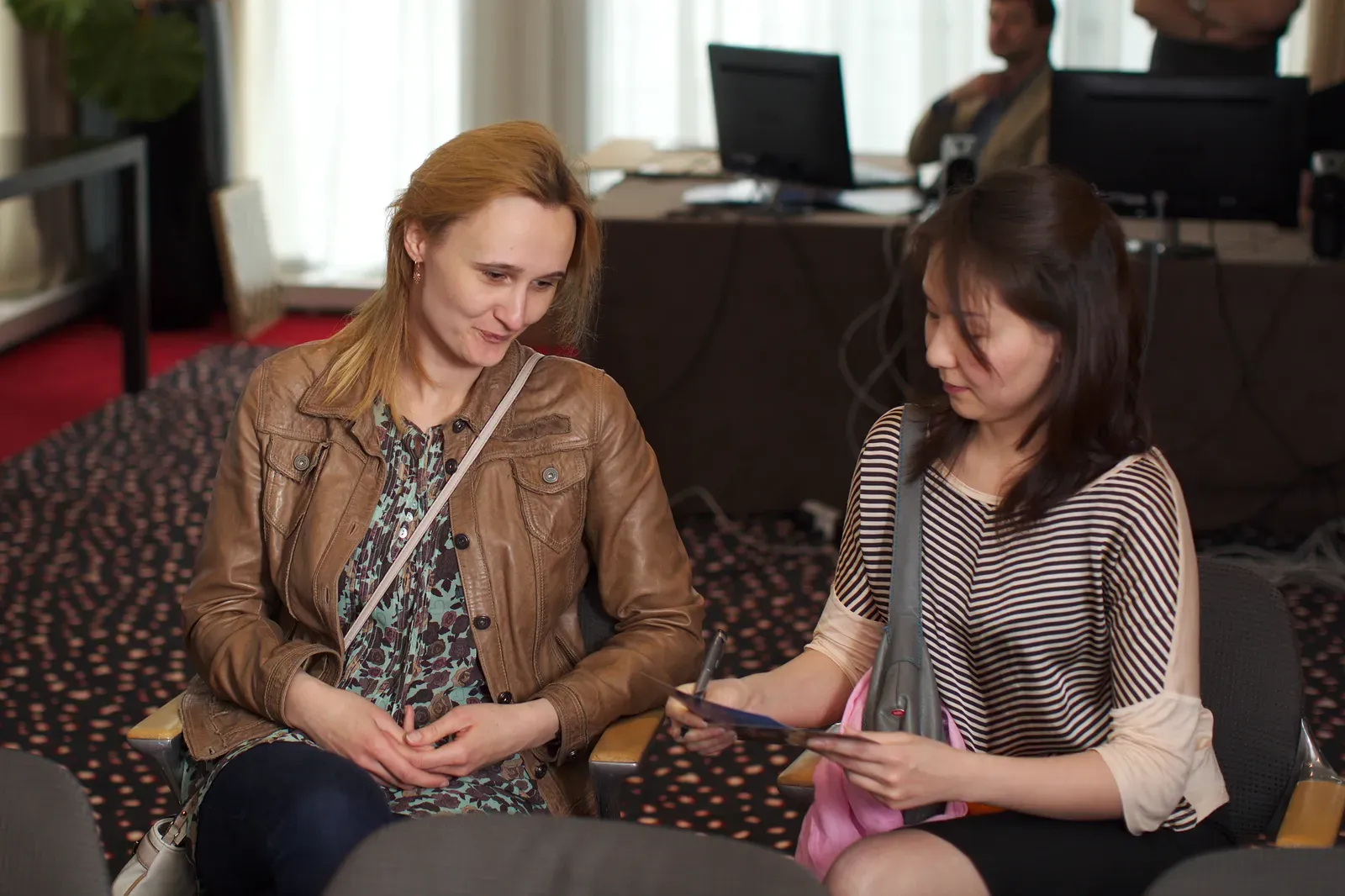 The Social Awkwardness Factor And When To Keep It Private (Image Credits: Wikimedia)