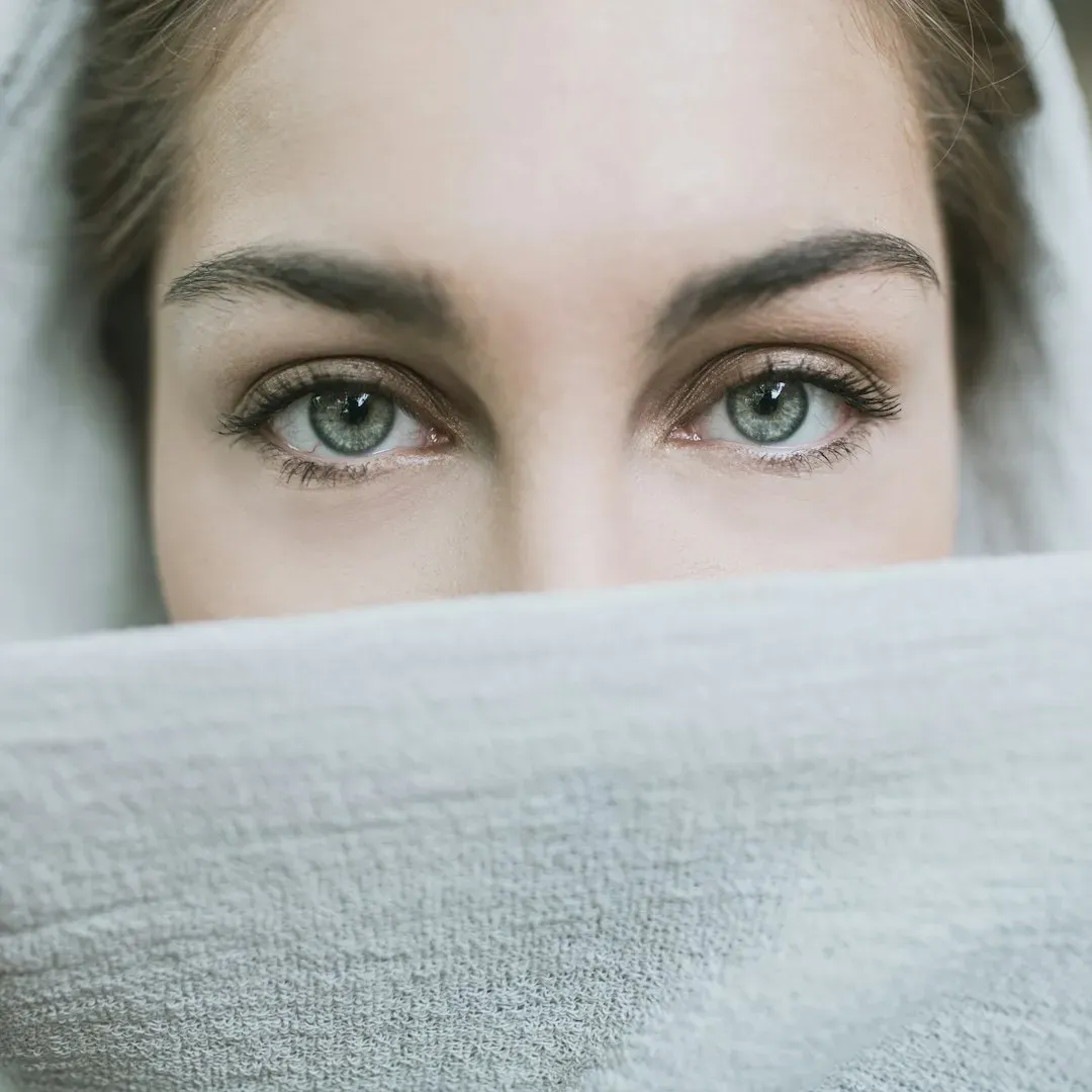 Your Eyes Tell Stories You Never Meant to Share (Image Credits: Unsplash)