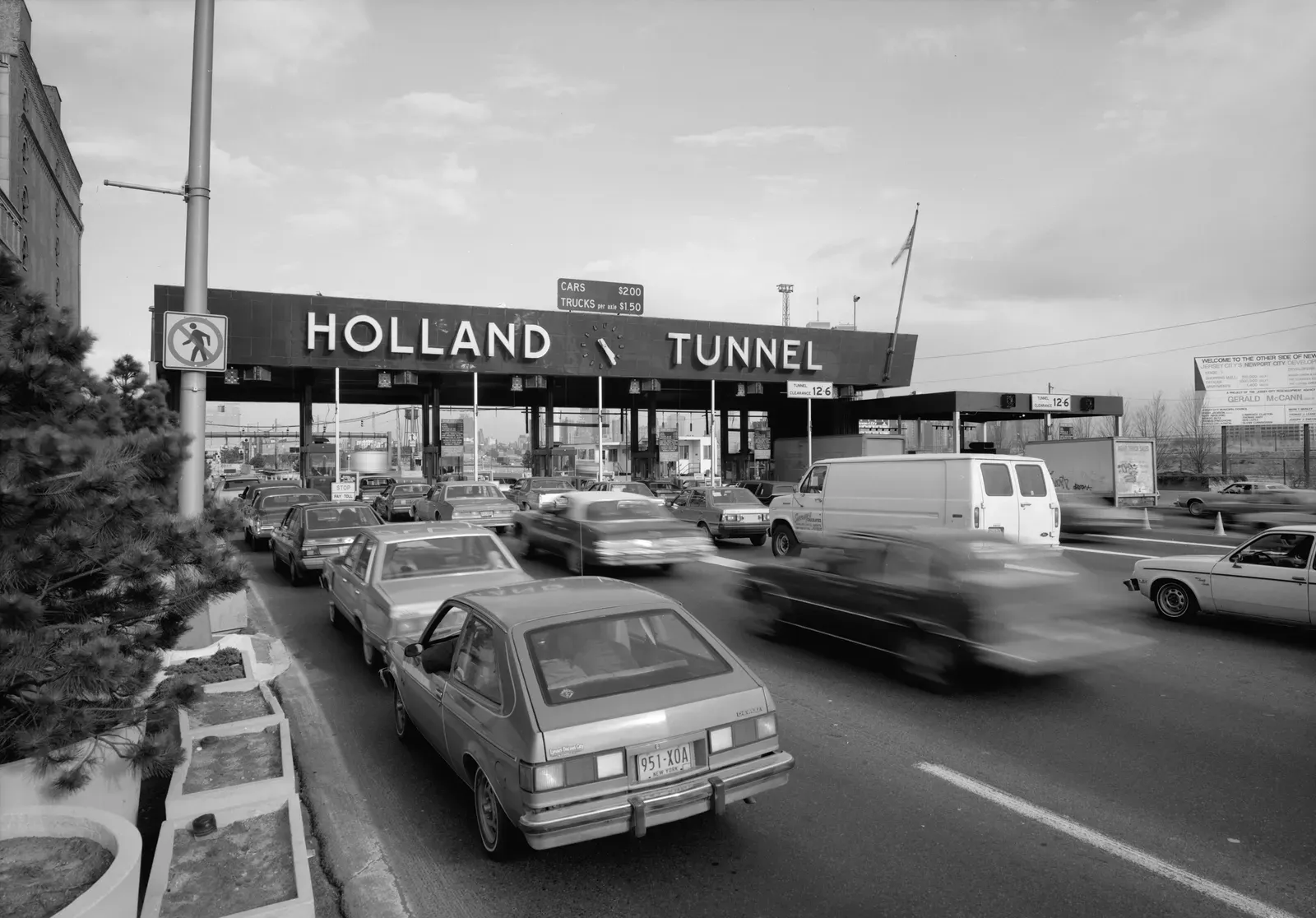 #9 - Holland Tunnel, New York/New Jersey (1927) (This image  is available from the United States Library of Congress's Prints and Photographs division under the digital ID hhh.ny1516.This tag does not indicate the copyright status of the attached work. A normal copyright tag is still required. See Commons:Licensing., Public domain)