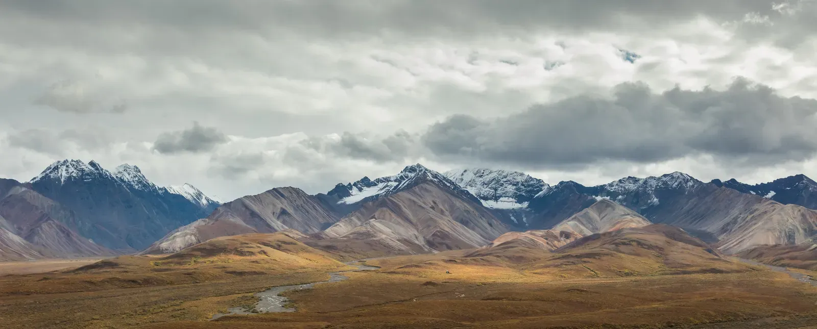 Denali National Park and Preserve, Alaska - Dinosaur Tracks at the Top of the World (By Diego Delso, CC BY-SA 4.0)