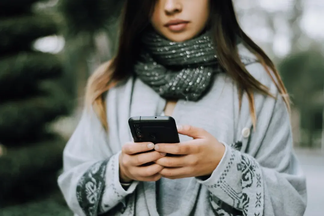 Choosing Texting Over Phone Calls (Image Credits: Unsplash)