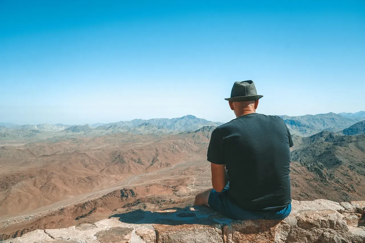 3. Create Psychological Distance From Your Problems (Image Credits: Pixabay)