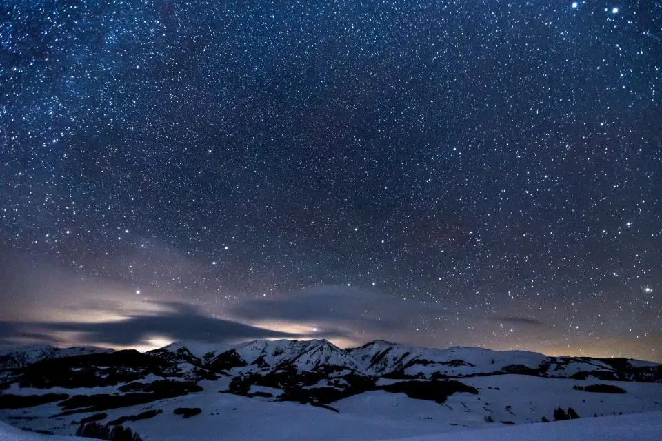 Bright Stars Dominate the Winter Sky (Image Credits: Stocksnap)