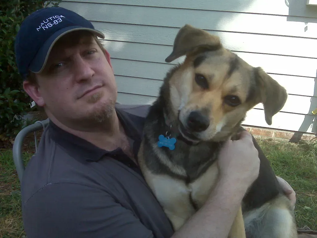 They Still Think They're Puppies (Image Credits: Flickr)