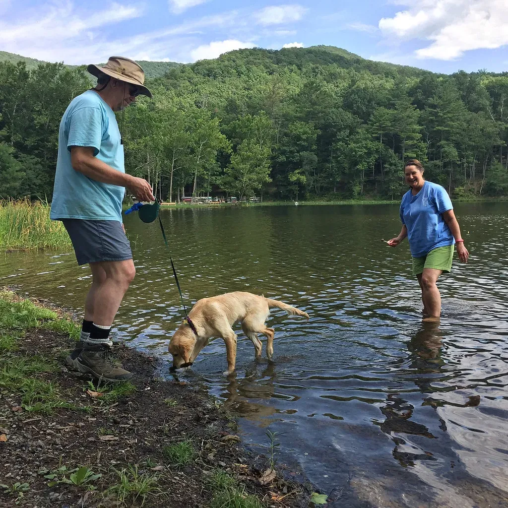 Shared Responsibilities and Bonding Opportunities (vastateparksstaff, Flickr, CC BY 2.0)
