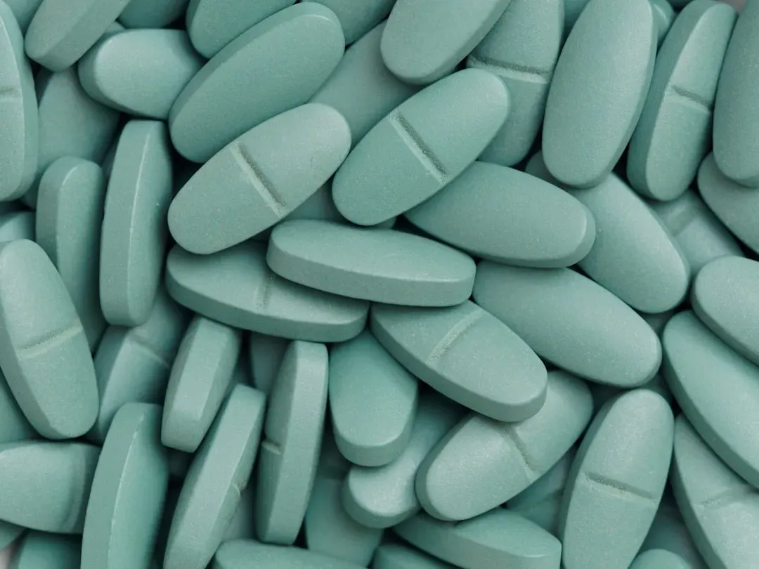 #11 - Admitting You Stopped the Meds Early (Image Credits: Unsplash)