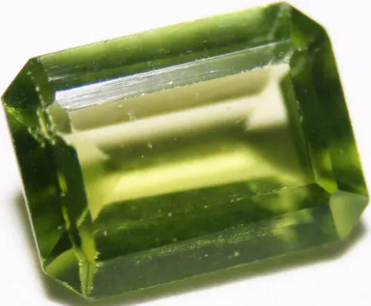 August: Peridot and r Radiant Optimism (Image Credits: Wikimedia)