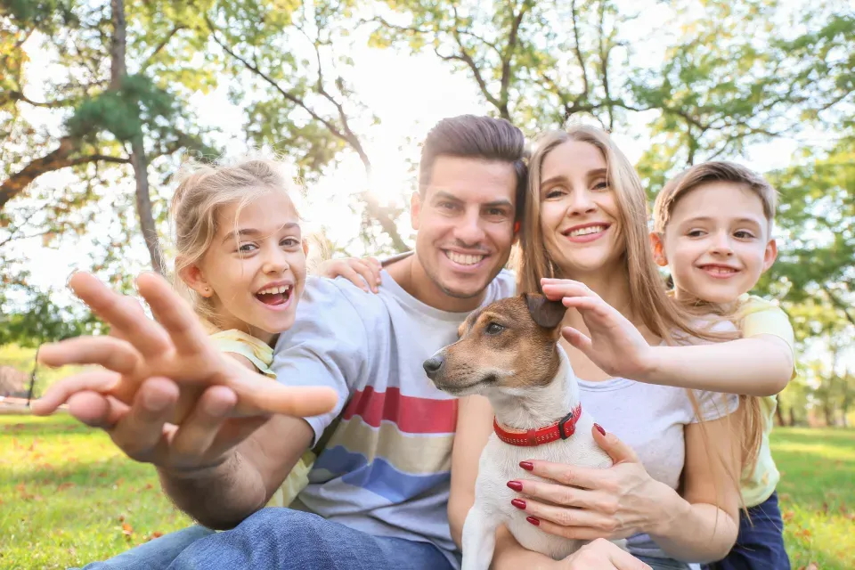 14. Being Included in Family Moments (Image Credits: Stocksnap)