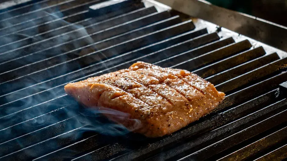 #1. Cooked Salmon (Image Credits: Pexels)