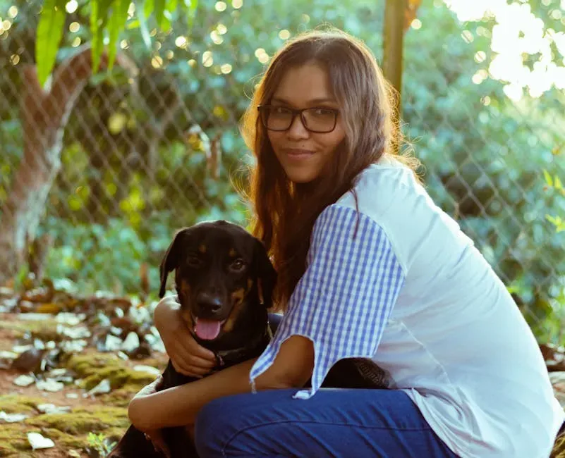 #1. They Suddenly Refuse to Leave Your Side (Image Credits: Pexels)