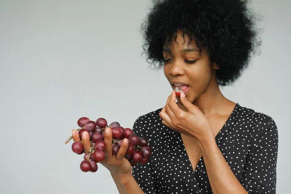 Skip Grapes, Raisins, and Currants Entirely (Image Credits: Pexels)