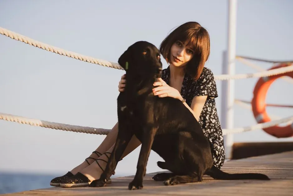 #2 - Pisces: The Empath Who Feels It Before the Dog Even Sighs (Image Credits: Pexels)