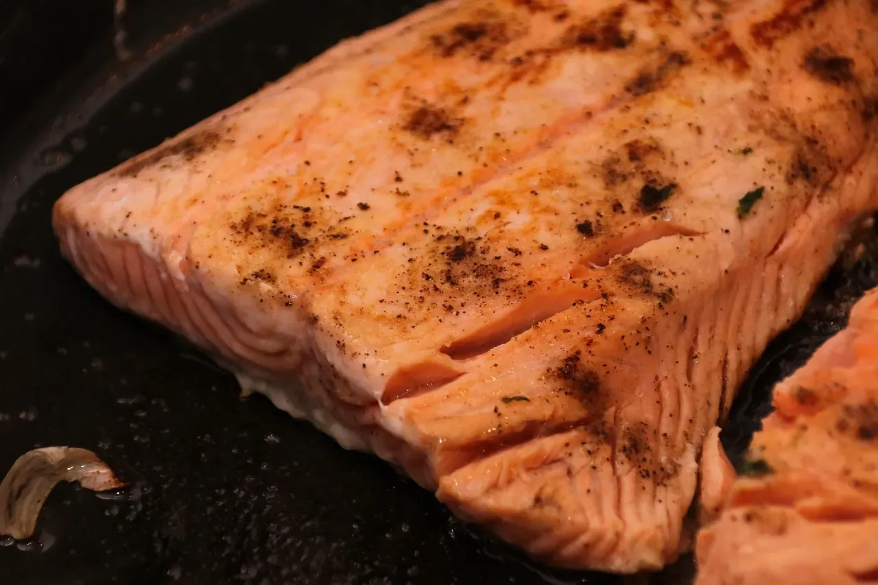 1. Salmon: The Omega-3 Powerhouse (Image Credits: Pixabay)