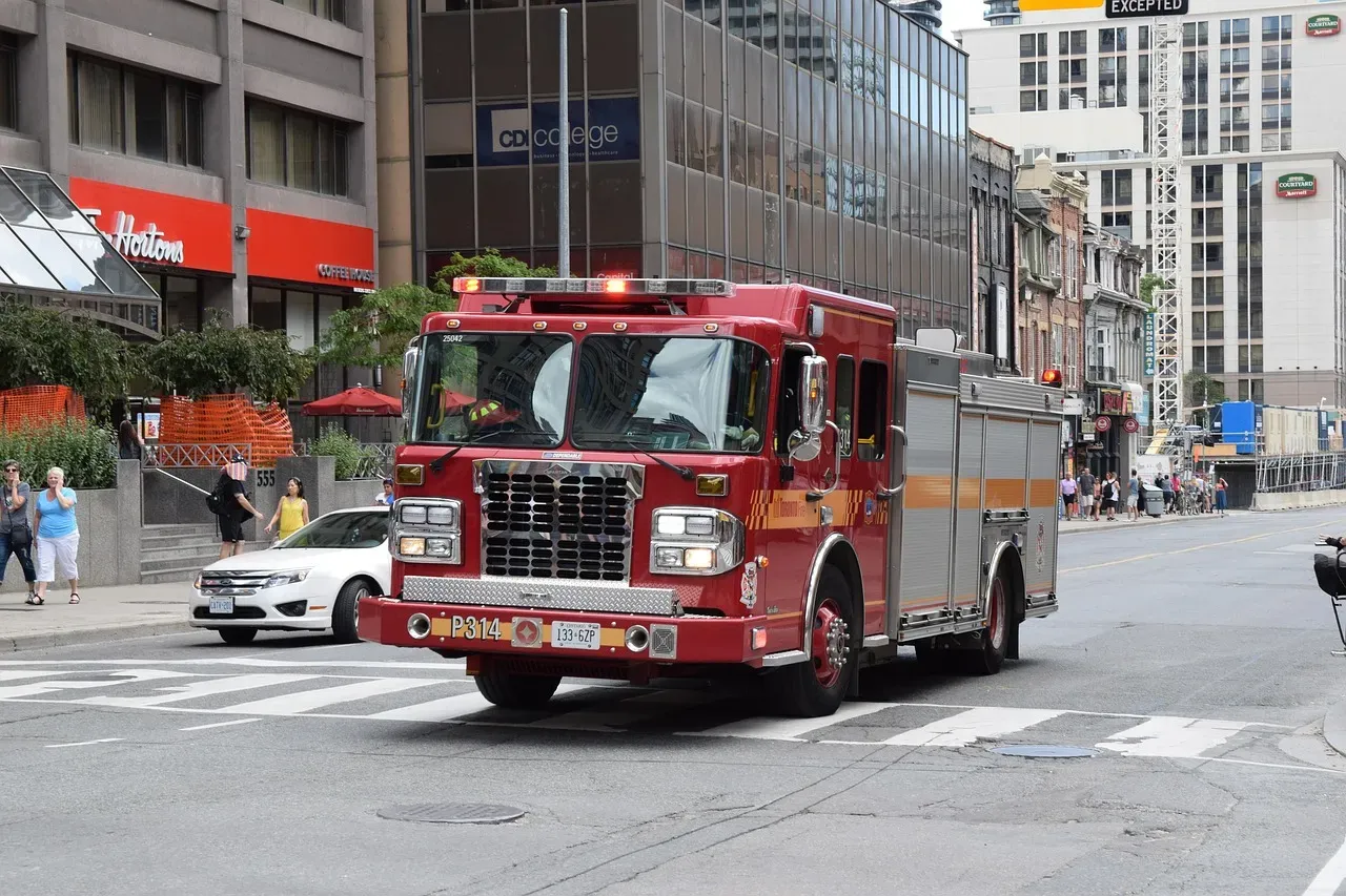 Emergency Sirens (Image Credits: Pixabay)