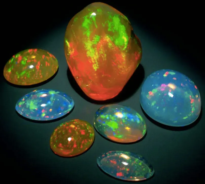 October: Opal and r Creative Spontaneity (Image Credits: Flickr)