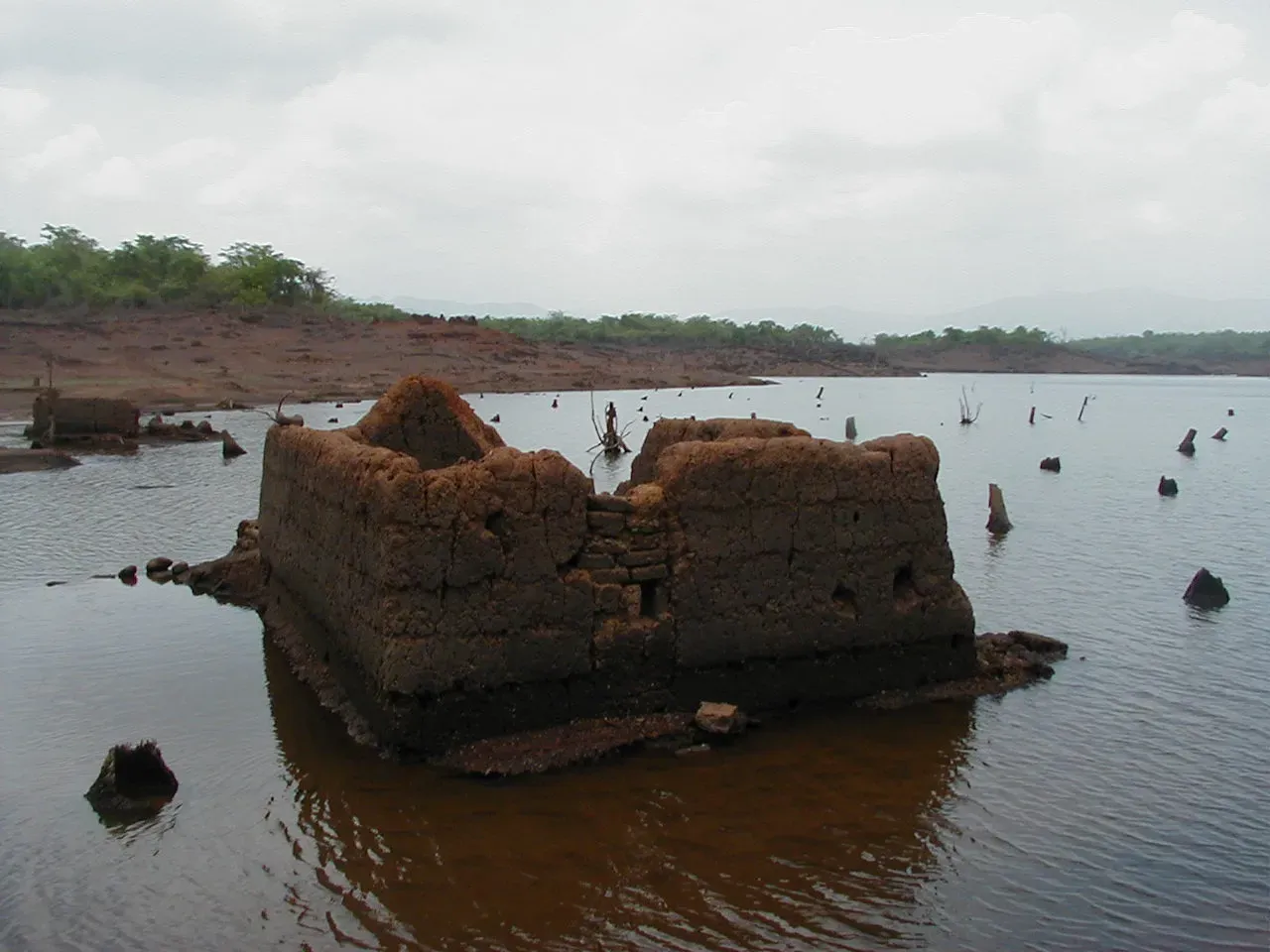 #1 Drowned Villages Rising from Reservoirs (By Fredericknoronha, CC BY-SA 4.0)